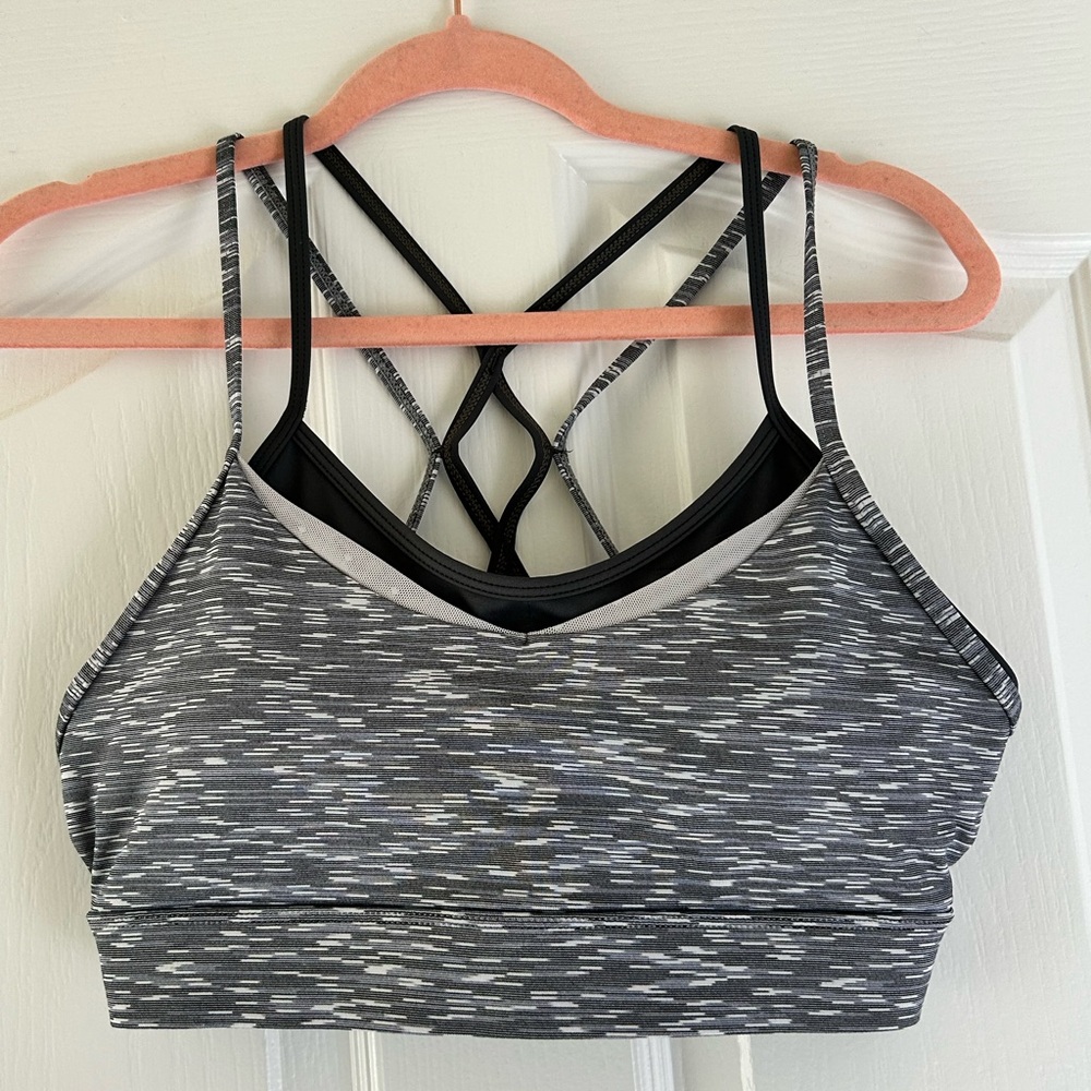 Zyia Actively Sage Luxe Strappy Bra size Medium